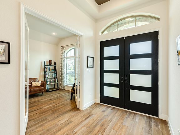 5th image of 9538 Sanger Way