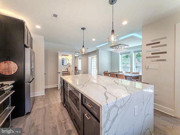 5th image of 301 Gallatin St NW