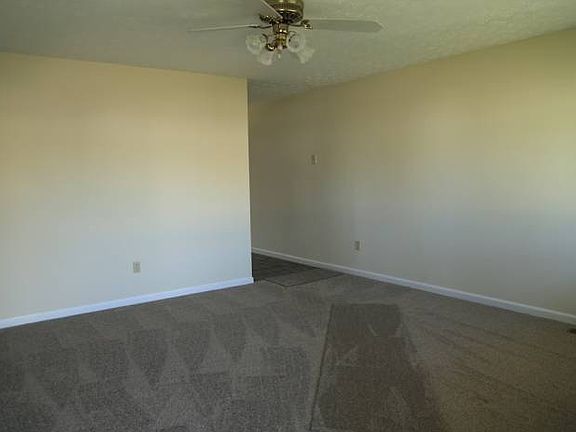 HomeBackers Realty