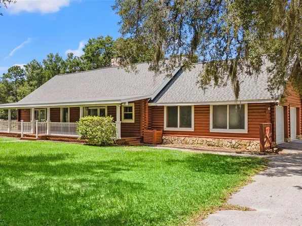 18441 Oaklawn Dr, Spring Hill, FL 34610