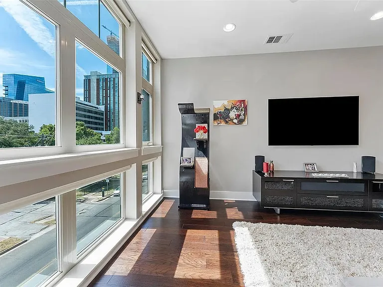 908 Nueces St #31 — Photo 7