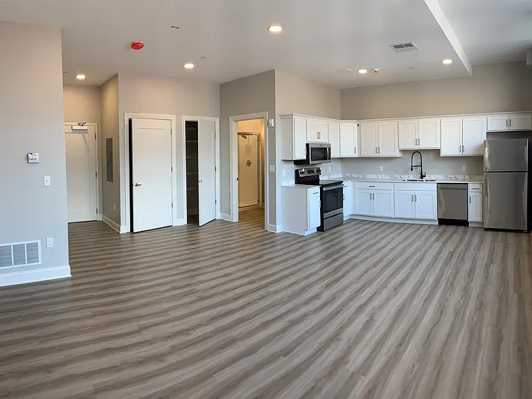 The Goodyear Mansion & Residences — Photo 23