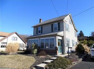 4205 Roosevelt St, Whitehall, PA 18052