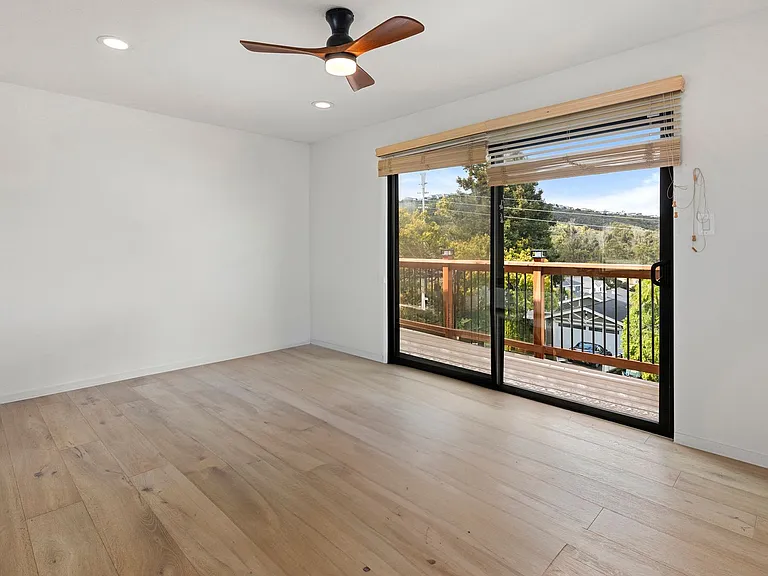 70 Adam Ct — Photo 11