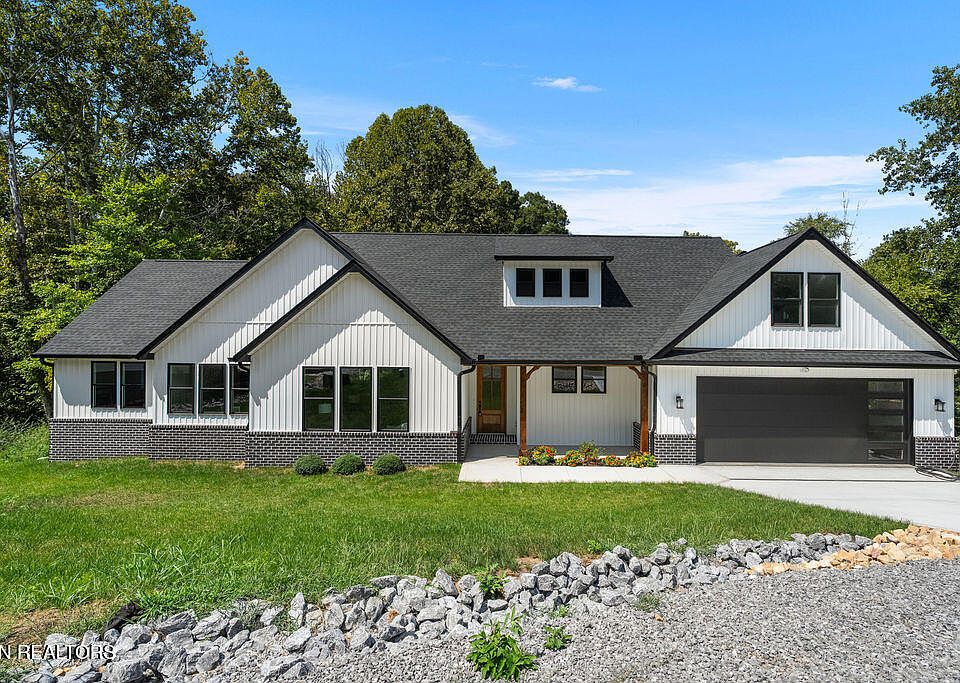 1st image of 110 Elohi Ln
