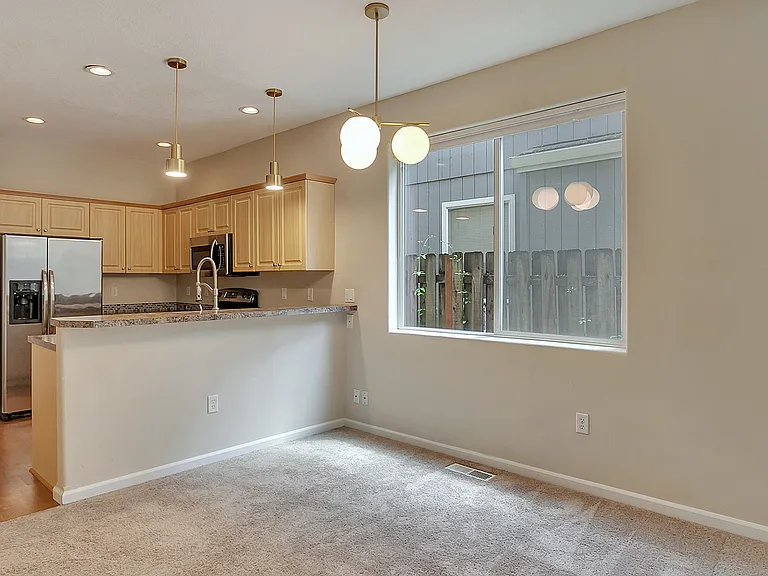 9817 N Clarendon Ave — Photo 26