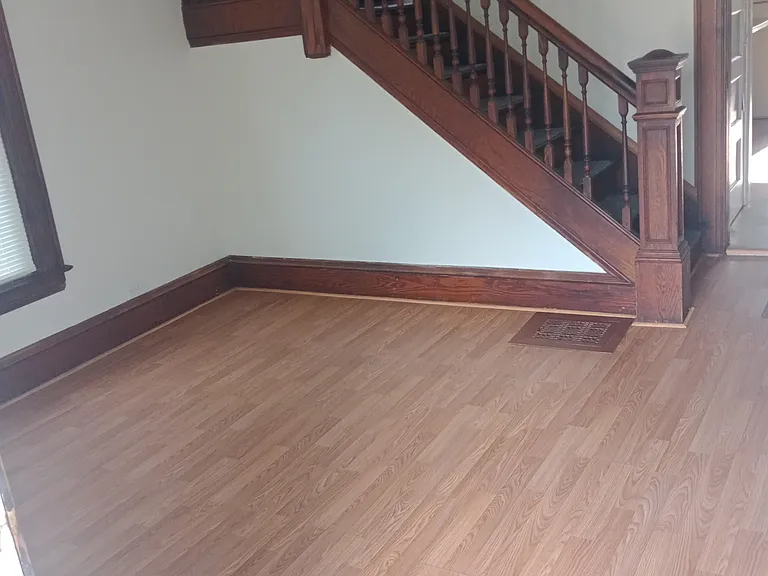 2706 Midland Ave — Photo 8