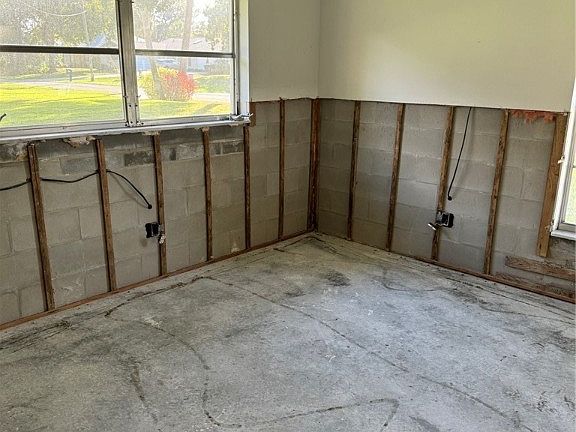 5th image of 549 N Afterglow Cir