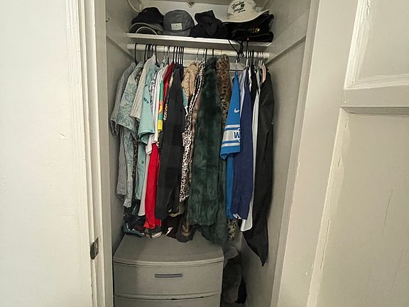 2nd image of 4982 Cape May Ave