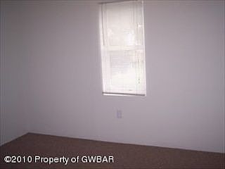 4th image of 200 Warsaw St