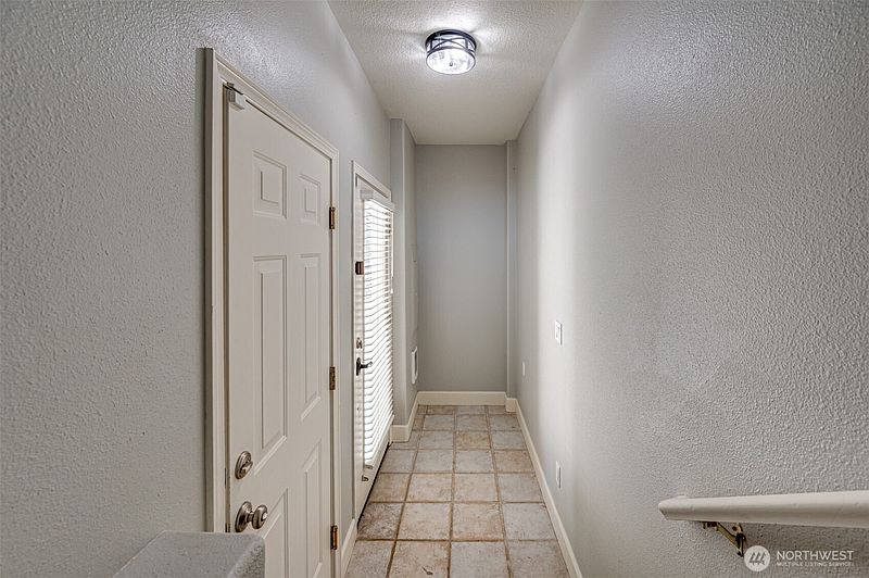 3rd image of 8722 NE 17th Street