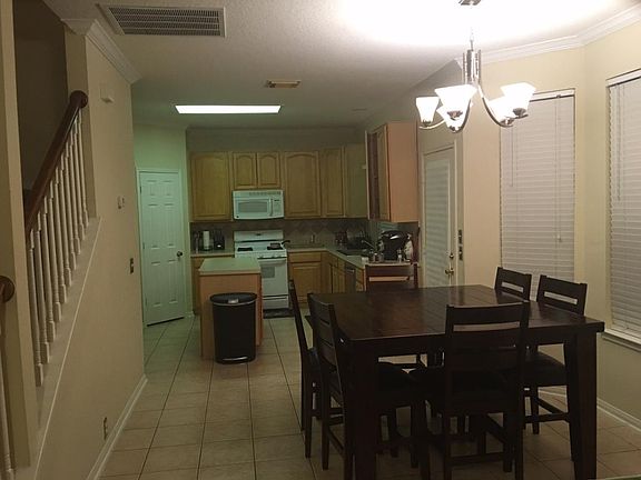 5th image of 2701 Sun Valley Ct