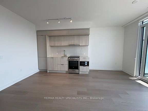 5th image of 448 Burnhamthorpe Rd W #5009