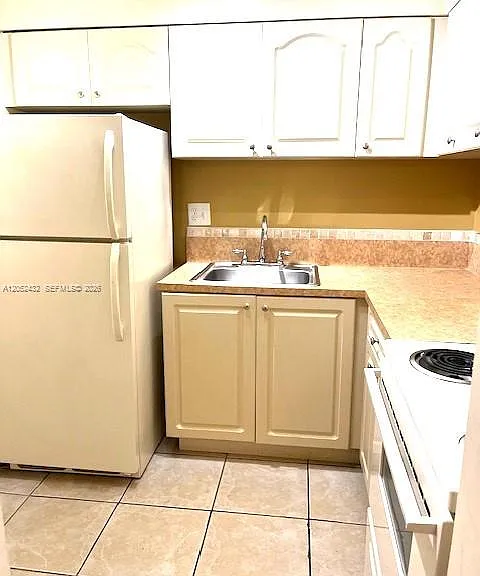 9477 SW 76th St #O4 — Photo 10
