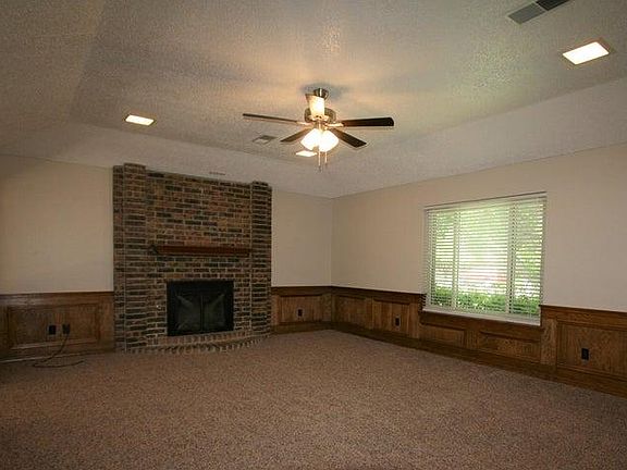 5th image of 7117 Fulham Dr