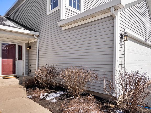 4th image of 470 S Annandale Dr