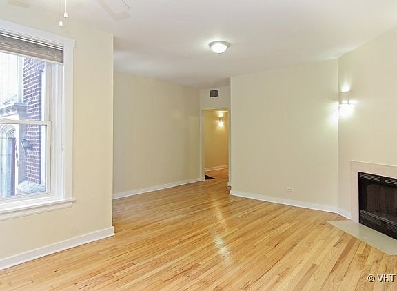 5th image of 1408 W Argyle St APT 1E