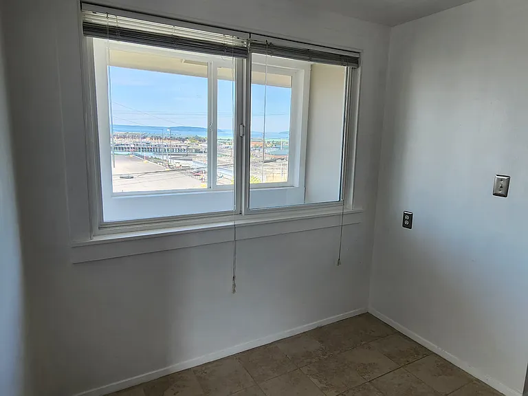 2228 Grand Ave — Photo 5