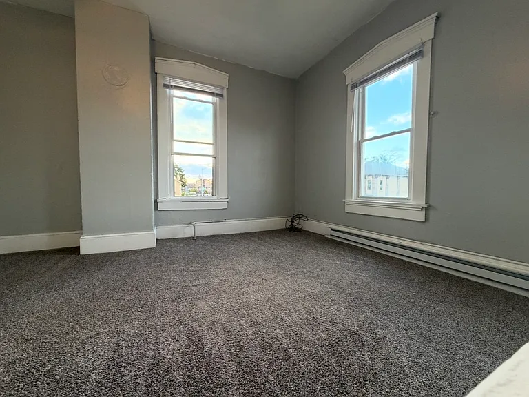 304 E Main St #3 — Photo 20