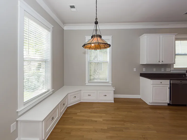 302 White Gables Dr — Photo 14