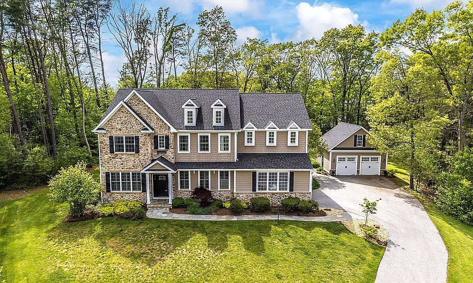 1st image of 408 Woodland Estates Way