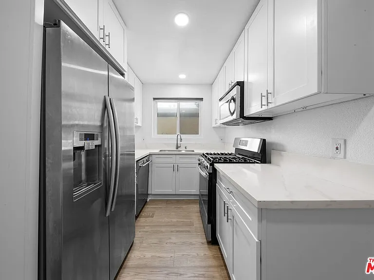 643 Pacific St #2 — Photo 22