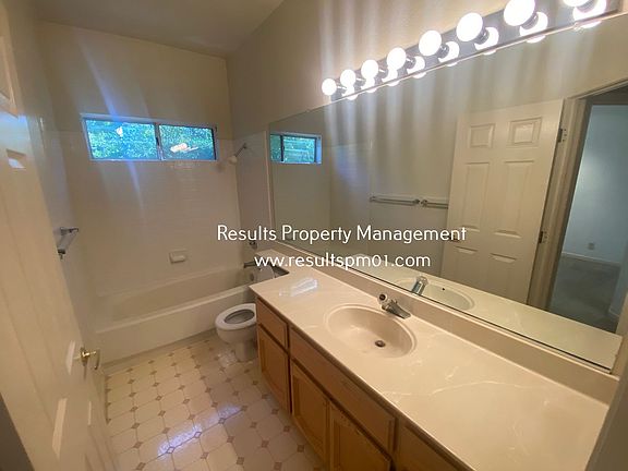 3rd image of 4024 Lowdan Ct