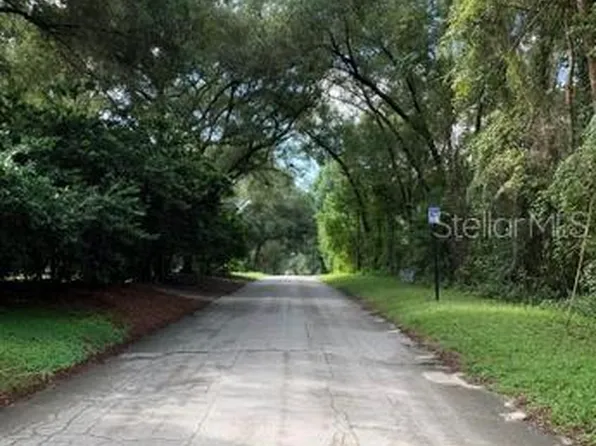 660 N High St #22, Lake Helen, FL 32744