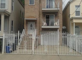 72 Pearsall Ave #2, Jersey City, NJ 07305