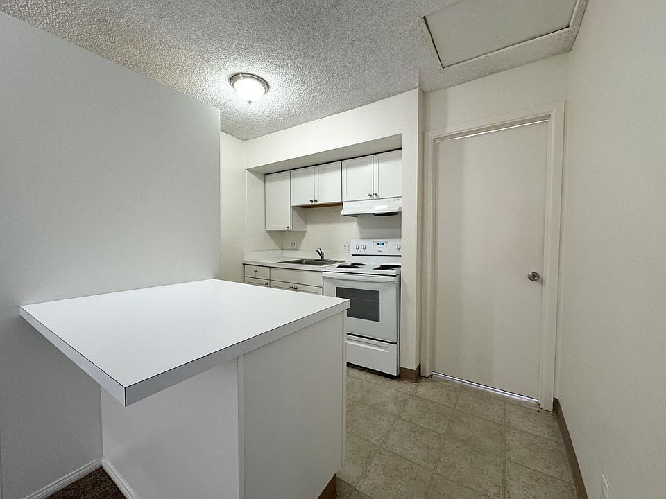 1st image of 51080 Avenida Mendoza APT 3