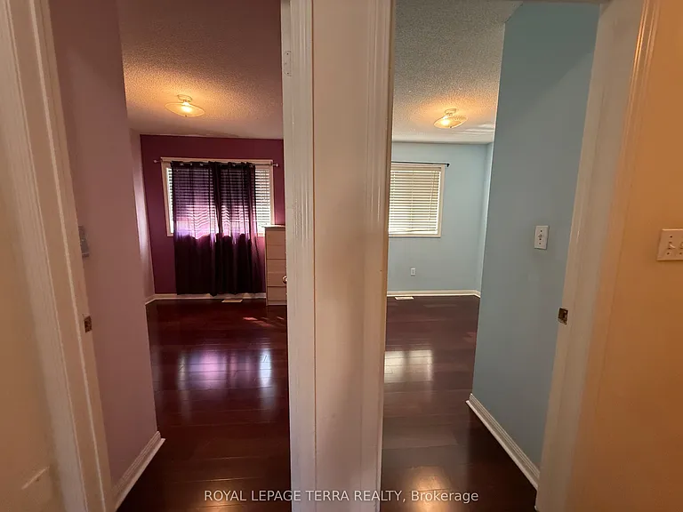 80 Acorn Pl #16 — Photo 42