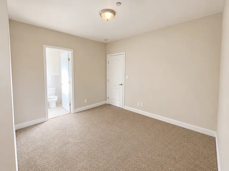 1013 Fair Oaks Ave. — Photo 6