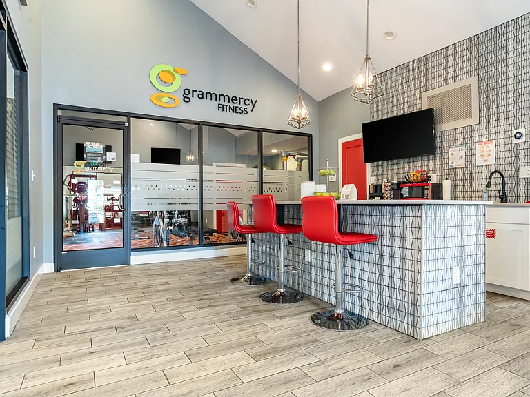 Grammercy Apartments — Photo 17