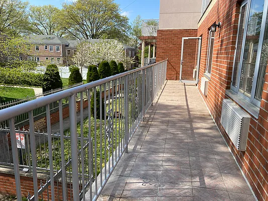 Rented by Winzone Realty Inc | media 10