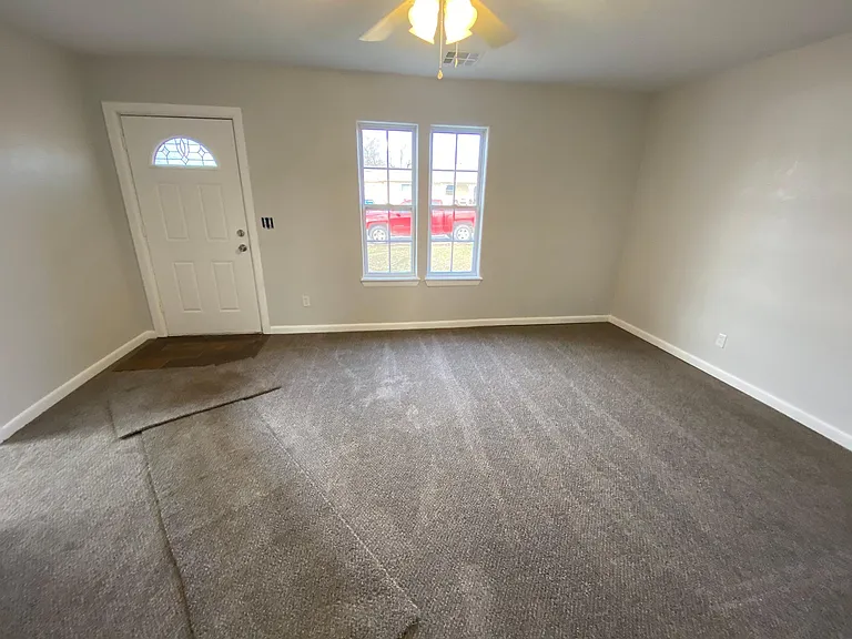 1112 Coolidge St — Photo 3