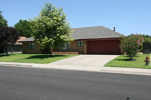 27 Lafayette Loop Photo 1