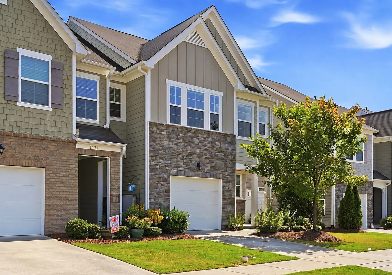 Available Now! Great Corner Townhome Ready For You! — Photo 1