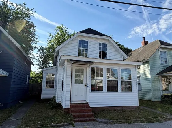 22 Dewey St, Portsmouth, VA 23704