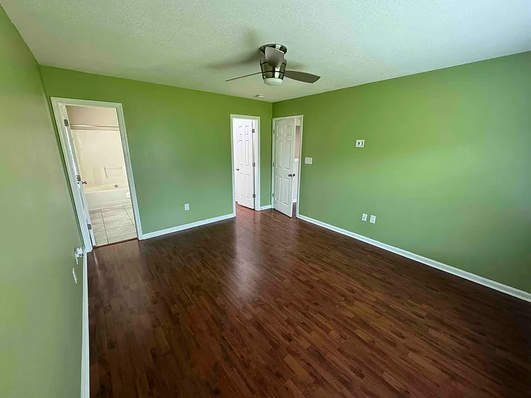 3618 Chepstow Ct — Photo 6