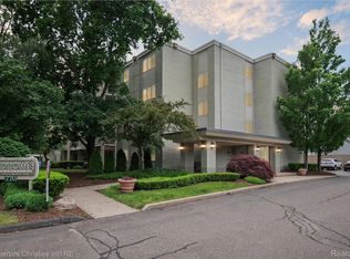 770 Deer St APT 304, Plymouth, MI 48170