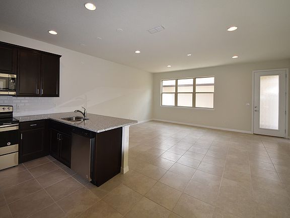 4th image of 5025 Walker St