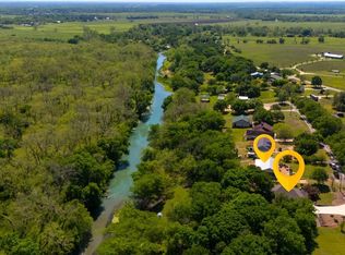 326 Red Bird Ln, Kingsbury, TX 78638
