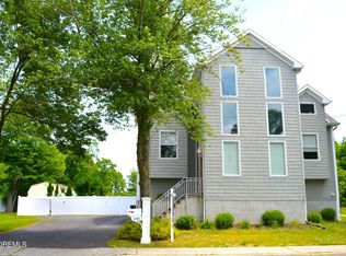646 Bray Ave, Middletown, NJ 07748