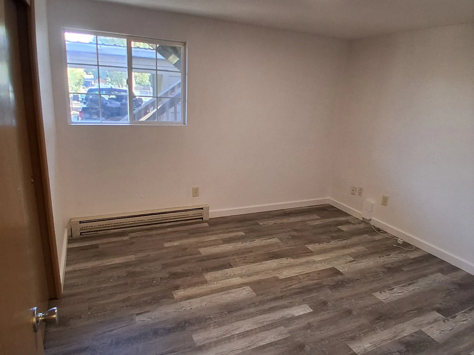 2250 Laurel St — Photo 3