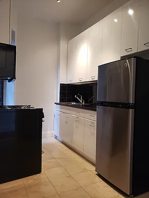 Rented by City Connections Realty | media 19