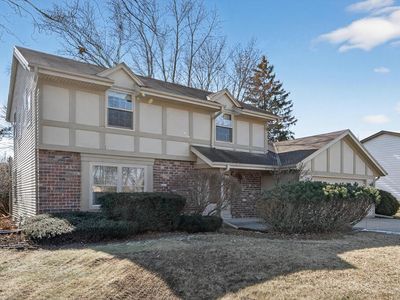 13755 West Crawford DRIVE, New Berlin, WI, 53151