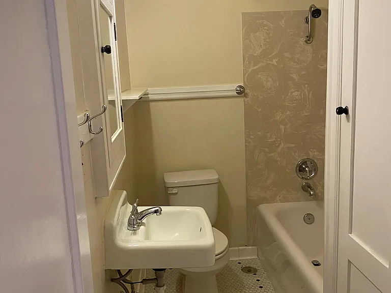 4332 Francis Ave N #1 — Photo 6