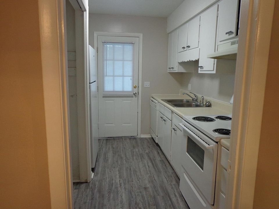 Carriage House 111 Sheila Dr Dothan AL Zillow