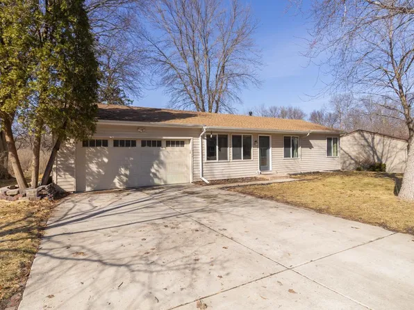 112020 Faber Ln, Chaska, MN 55318