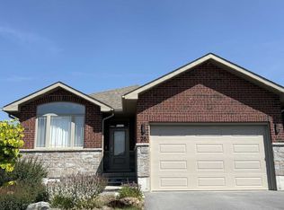 26 Matheos Cres, Quinte West, ON K8V 0L2